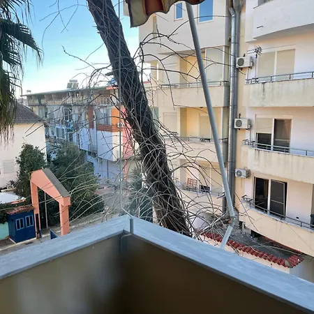 Sweet Golem Golem (Tirana)